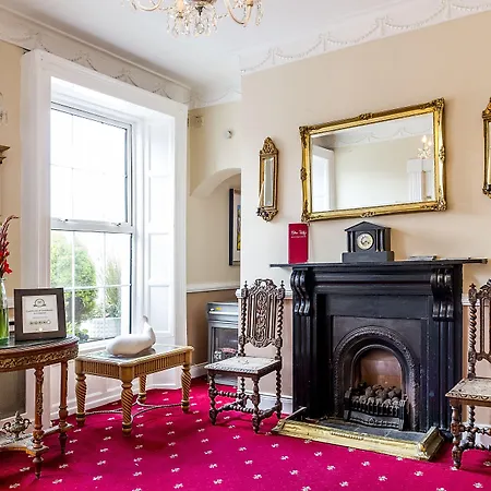 Uppercross House دبلن