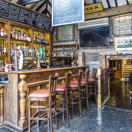 Uppercross House 3* دبلن