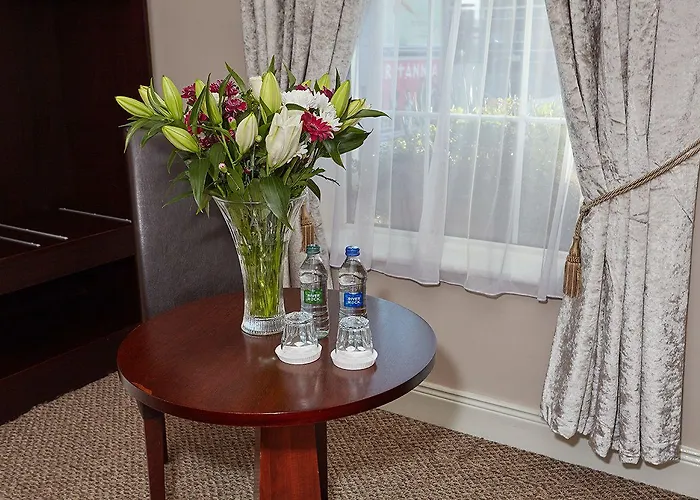 Hotel Uppercross House 3*