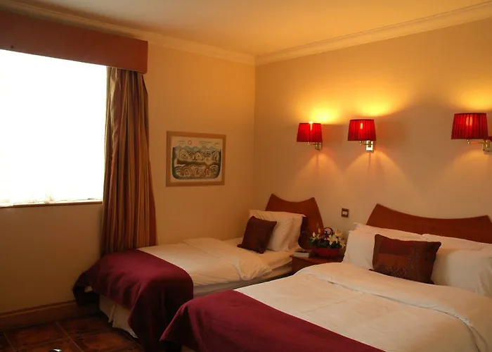 Hotel Uppercross House