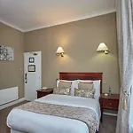 Uppercross House Hotel 3*