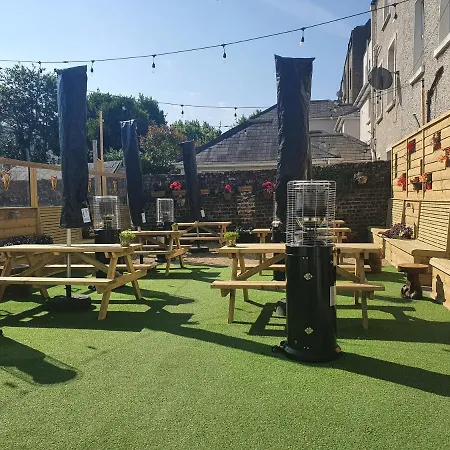 Uppercross House Hotel 3*