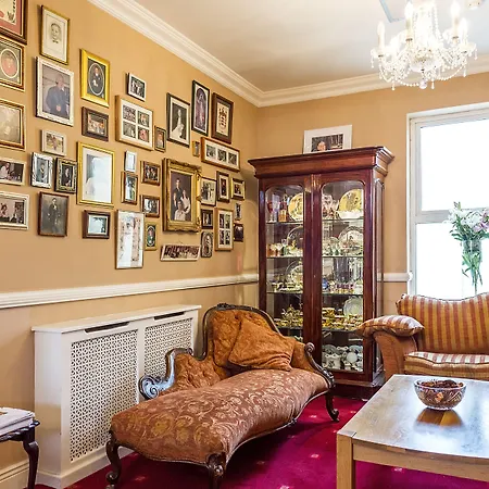 Uppercross House Отель 3*