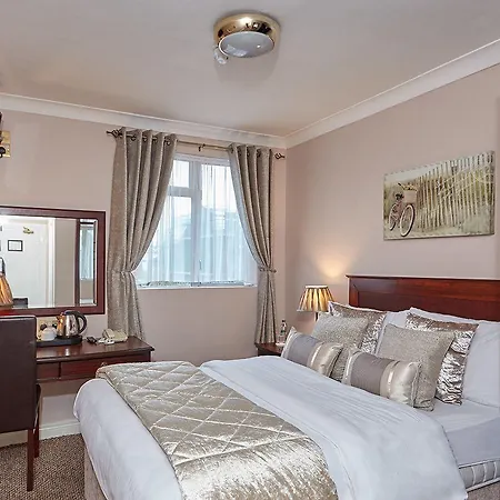 Uppercross House Отель 3*