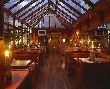 Uppercross House Hotel 3*