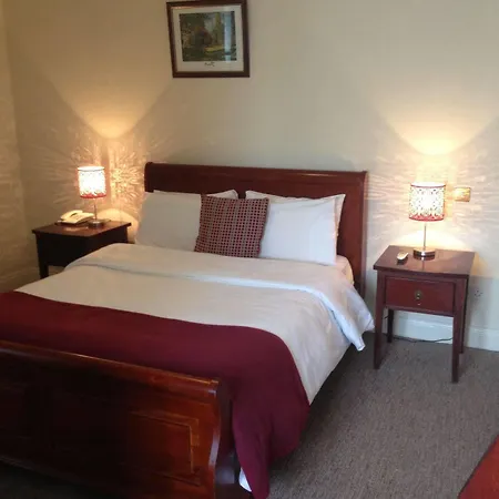 Uppercross House 3* Dublín