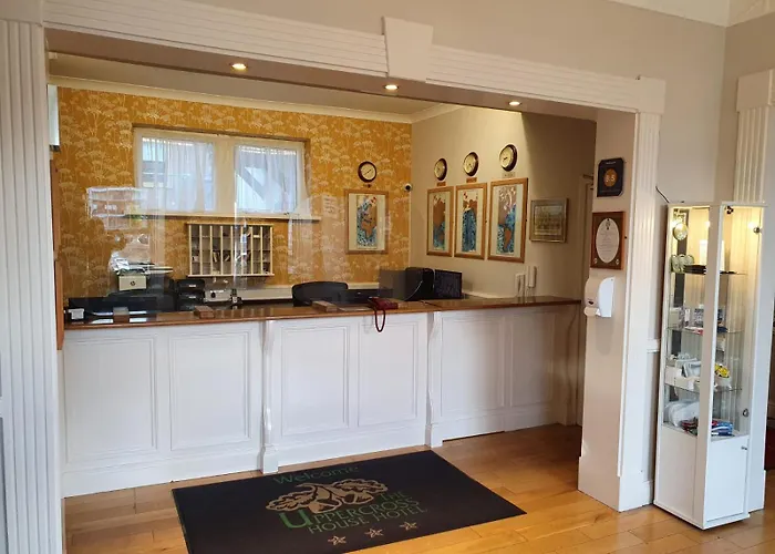 Uppercross House Hotel