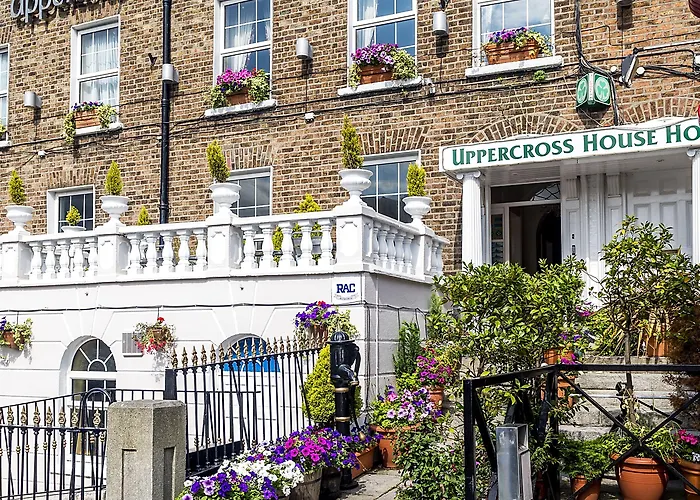 Uppercross House Hotel 3*