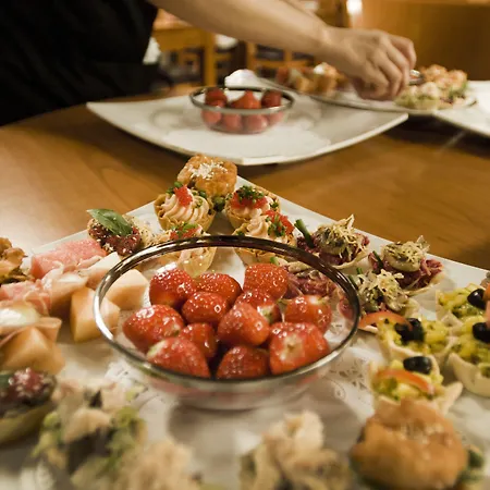 Uppercross House 3* Dublin