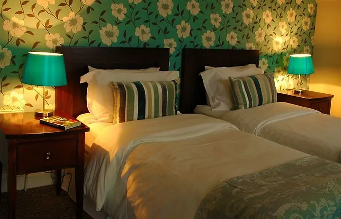 Hotel Uppercross House 3*